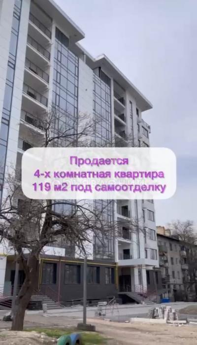 Продаю 4-комнатную квартиру, 119кв. м., этаж - 10/10, Ахунбаева/ Ордженикидзе. (Район Политеха).