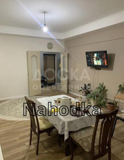 Продаю 2-комнатную квартиру, 80кв. м., этаж - 7/10, Аламедин-1.