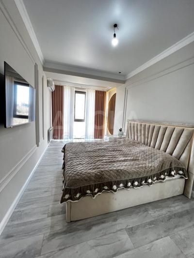 Продаю 3-комнатную квартиру, 132кв. м., этаж - 5/13, Юж Магистраль\Малдыбаева.