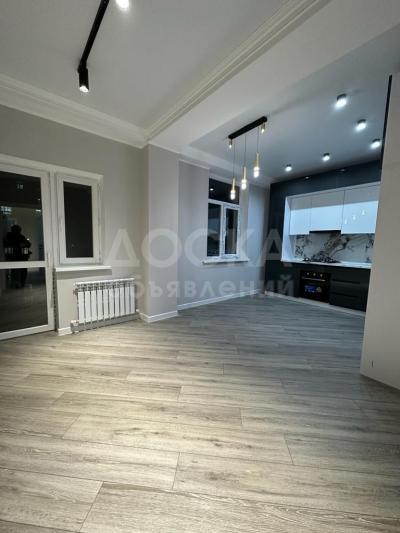 Продаю 3-комнатную квартиру, 98кв. м., этаж - 6/9, Асанбай мкр .