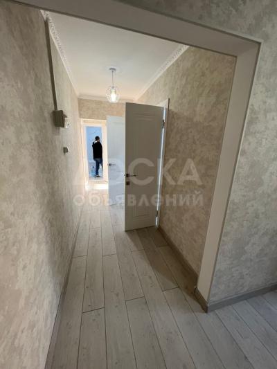 Продаю 3-комнатную квартиру, 82кв. м., этаж - 5/8, Ак-Кеме.