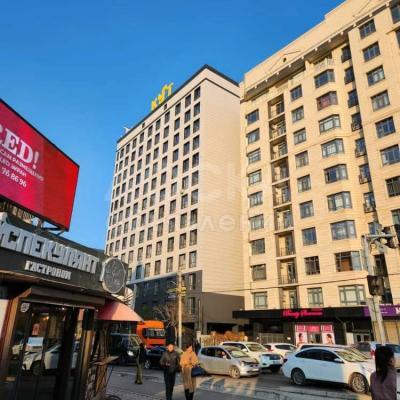 Продаю 2-комнатную квартиру, 90кв. м., этаж - 7/13, Токтогула\Исанова.