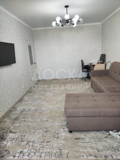 Продаю 1-комнатную квартиру, 50кв. м., этаж - 8/9, Кок Жар .