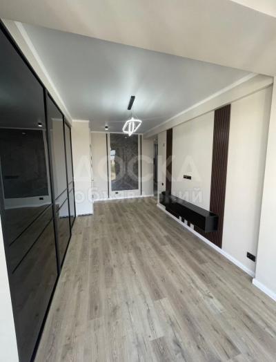 Продаю 2-комнатную квартиру, 59кв. м., этаж - 10/14, Магистраль/Советская .