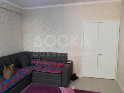 Продаю 1-комнатную квартиру, 47кв. м., этаж - 2/12, Джал.