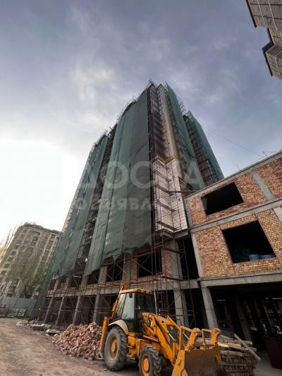 Продаю 2-комнатную квартиру, 65кв. м., этаж - 6/14, ТРЦ Ала Арча.