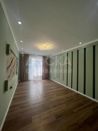 Продаю 2-комнатную квартиру, 63кв. м., этаж - 7/12, Юж Магистраль\Куттубаева.