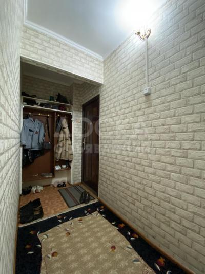 Продается 2-комнатная квартира, 46 м2, 104-серия, в 9-микрорайоне