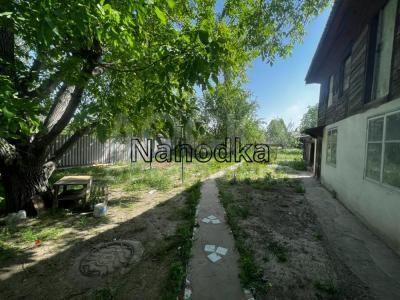 Продаю дом 5-ком. 110кв. м., этаж-1, 12-сот., стена кирпич, с. Восток.