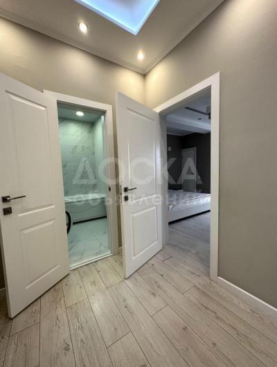 Продаю 3-комнатную квартиру, 120кв. м., этаж - 4/10, 6мкр.