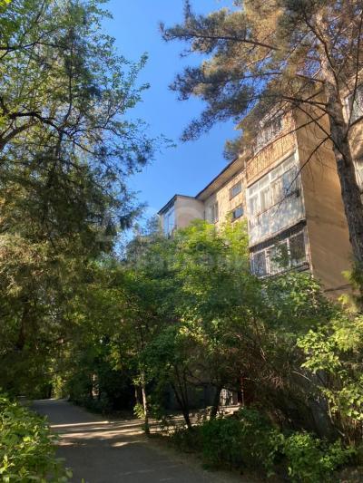 Продаю 3-комнатную квартиру, 58кв. м., этаж - 1/4, 5мкр.