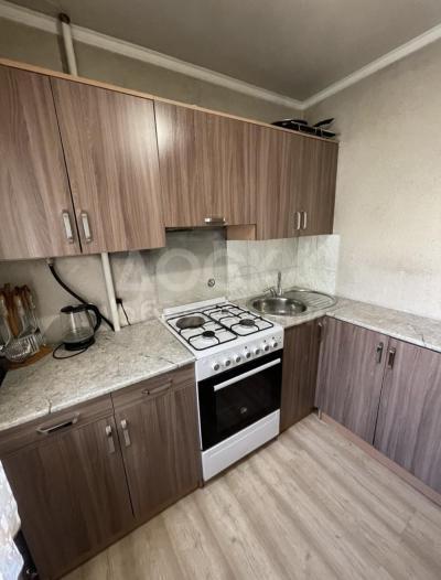 Продаю 1-комнатную квартиру, 32кв. м., этаж - 2/4, 3 мкр.