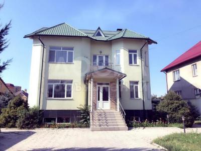 Продаю дом 9-ком. 513кв. м., этаж-2, 9,2-сот., стена кирпич, Кок -Жар.