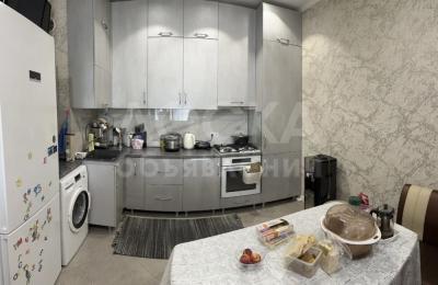 Продаю 2-комнатную квартиру, 73кв. м., этаж - 4/10, Советская\Скрябина.