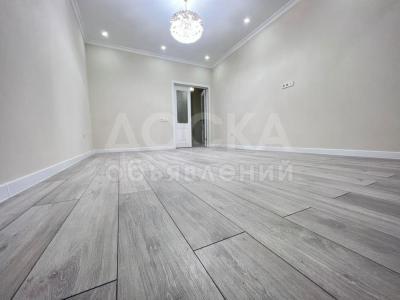 Продаю 3-комнатную квартиру, 89кв. м., этаж - 3/12, Уметалиева\Абдумомунова.