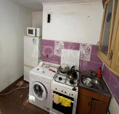 Продаю 3-комнатную квартиру, 58кв. м., этаж - 1/4, 5 мкрн.