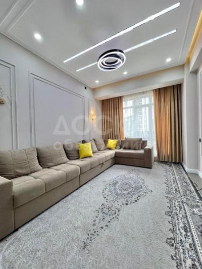 Продаю 1-комнатную квартиру, 37кв. м., этаж - 3/9, Асанбай.