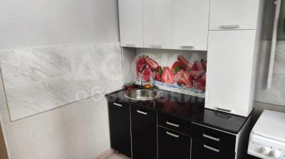 Продаю 3-комнатную квартиру, 58кв. м., этаж - 1/5, Боконбаева\Молодая Гвардия .