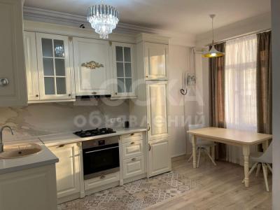 Продаю 1-комнатную квартиру, 46кв. м., этаж - 1/9, Юж Магистраль\Сухэ Батора.