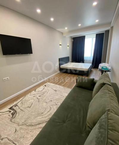 Продаю 1-комнатную квартиру, 50кв. м., этаж - 3/10, Юж Магистраль\Чынгыз Айтматов.