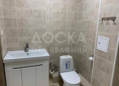 Продаю 1-комнатную квартиру, 42кв. м., этаж - 2/12, Джал .