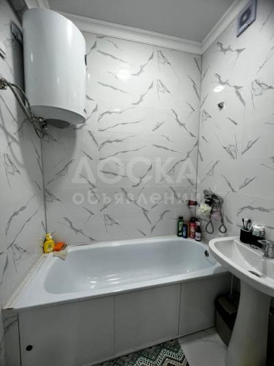 Продаю 2-комнатную квартиру, 64кв. м., этаж - 6/10, Айни/ Левоневского .