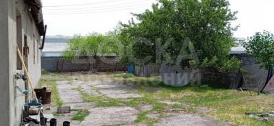 Продаю участок под строительство, 36 соток с. Новопокровка,МТФ №4.