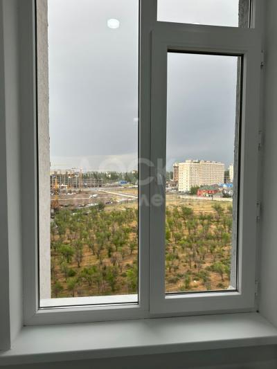 Продаю 1-комнатную квартиру, 46кв. м., этаж - 2/11,  Юж Магистраль\ Куттубаева.