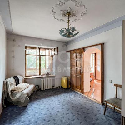 Продаю 4-комнатную квартиру, 91кв. м., этаж - 5/5, Чуй/Исанова.