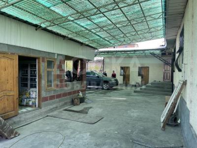 Продаю дом 5-ком. 150кв. м., этаж-1, 5-сот., стена саман, Ак-Орго.