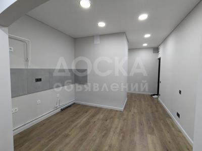 Продаю 2-комнатную квартиру, 70кв. м., этаж - 9/9, Ак-Кеме.