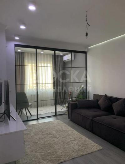 Продаю 1-комнатную квартиру, 46кв. м., этаж - 3/9, ТРЦ Ала Арча.