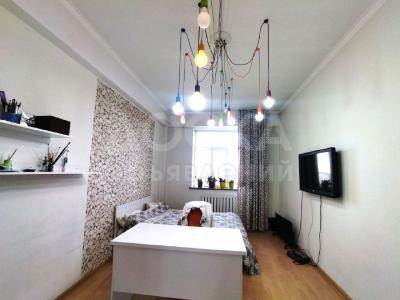 Продаю 5-комнатную квартиру, 209кв. м., этаж - 10/10, Асанбай.