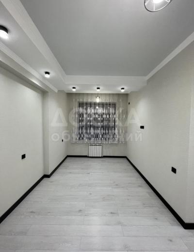 Продаю 1-комнатную квартиру, 50кв. м., этаж - 3/14, Золотой Квадрат .