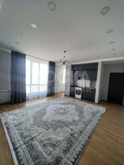 Продаю 1-комнатную квартиру, 45кв. м., этаж - 6/8, АЮ ГРАНД.