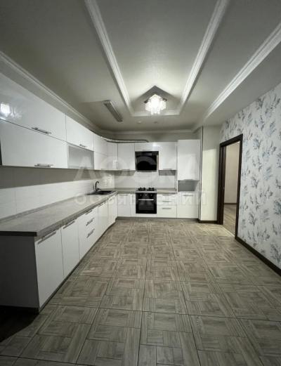 Продаю 4-комнатную квартиру, 140кв. м., этаж - 7/16, Джал.