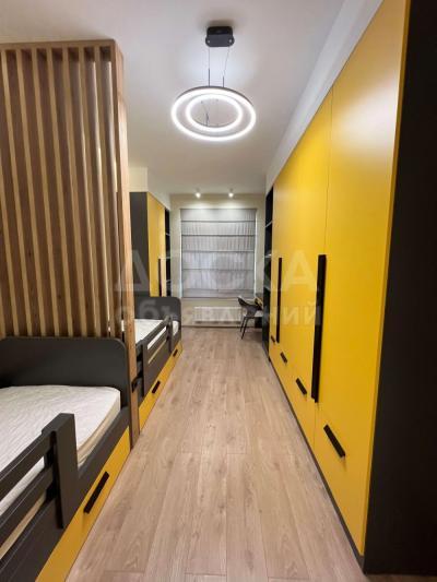 Продаю 3-комнатную квартиру, 112кв. м., этаж - 3/8, Асанбай мкр.