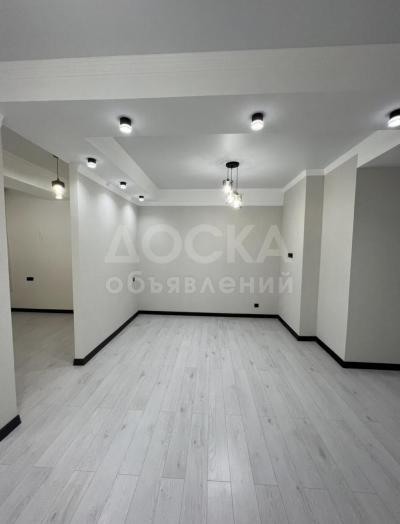 Продаю 1-комнатную квартиру, 50кв. м., этаж - 3/14, Филармония .