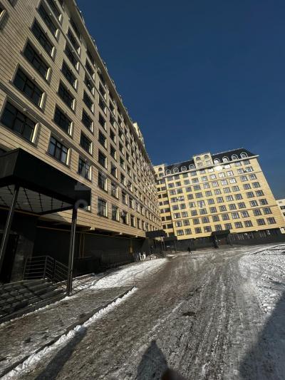 Продаю 3-комнатную квартиру, 121кв. м., этаж - 10/10, Ак-Орго.