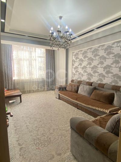 Продаю 2-комнатную квартиру, 67кв. м., этаж - 7/10, Асанбай.