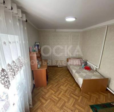 Продаю дом 4-ком. 82кв. м., этаж-1, 5-сот., стена кирпич, Аламединский рынок Гоголя дом 35.