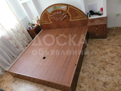 Продам спальный гарнитур с 2 тумбочками + матрас 0500 1 06 14