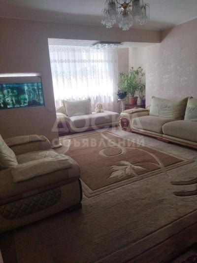 Продаю 3-комнатную квартиру, 46+11кв.м.лождия кв. м., этаж - 2/3, 2мкрн... Жилдома.