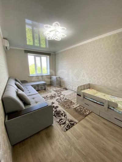 Продаю 2-комнатную квартиру, 54кв. м., этаж - 4/5, Аламедин 1.