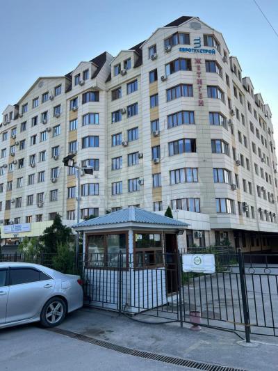 Продаю 3-комнатную квартиру, 116.8кв. м., этаж - 2/8, 7-мкр.