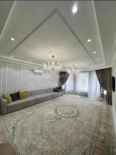 Продаю дом 5-ком. 180кв. м., этаж-1, 10-сот., стена кирпич, Кок Жар.