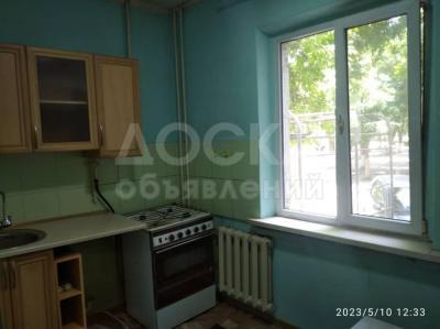 Продаю 1-комнатную квартиру, 34кв. м., этаж - 1/5, Аламедин-1.