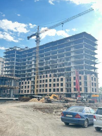 Продаю 2-комнатную квартиру, 62кв. м., этаж - 9/13, МАНАСА ЛЬВА ТОЛСТОГО. БОТАНИЧЕСКИЙ САД. ГОС РЕГИСТР .