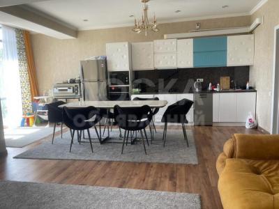 Продаю 3-комнатную квартиру, 110кв. м., этаж - 5/12, Асанбай.