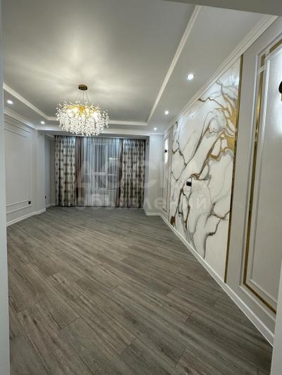 Продаю 3-комнатную квартиру, 98кв. м., этаж - 6/9, Асанбай мкр .